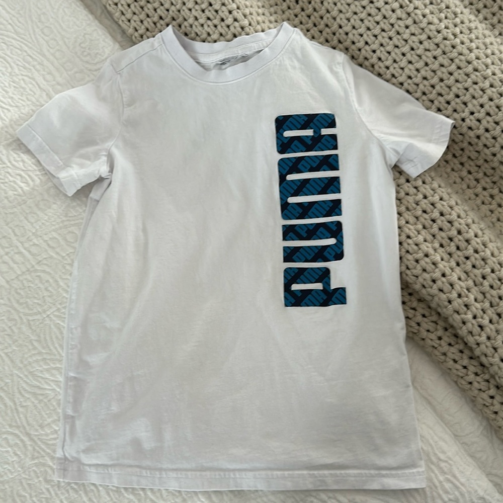 Boys puma tee size small